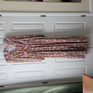 Longsleeve Floral Print Open Back Maxi Dress